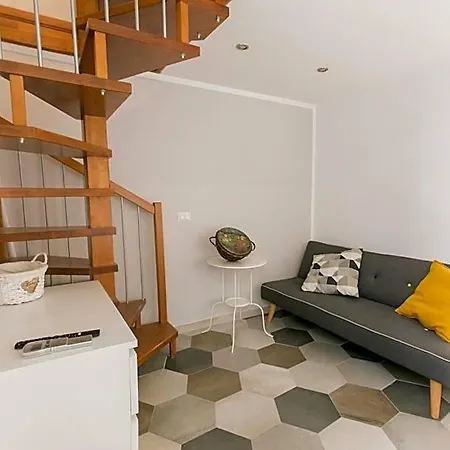 Anticaglia 24 Bed & Breakfast