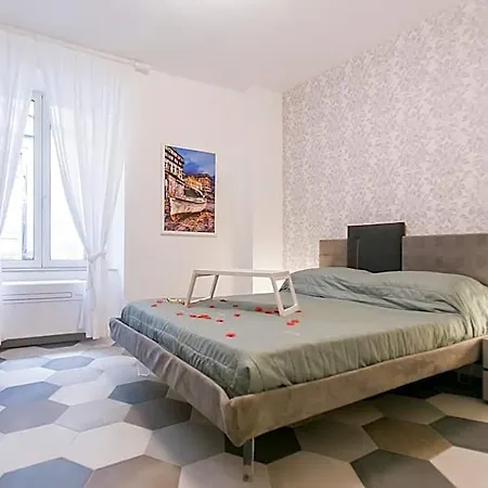 Oda ve Kahvaltı Anticaglia 24 4*