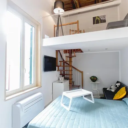 Anticaglia/24 Bed and Breakfast