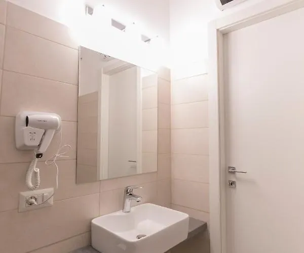 Bed and Breakfast Anticaglia 24 Νάπολη