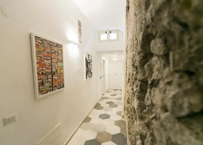 Bed and Breakfast Anticaglia 24 Νάπολη